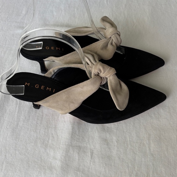 M. Gemi Lasso Black and Tan suede Mules with Knotted Detail and a kitten heel - Picture 7 of 15